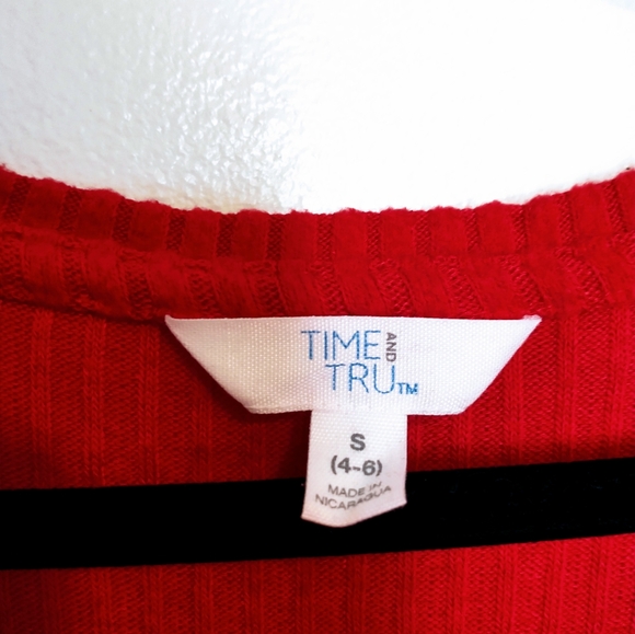 Time and Tru red v neck ribbed long sleeve top, stretchy fabric size small - Picture 3 of 4
